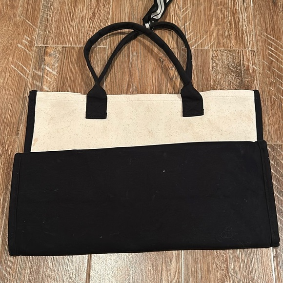 Monogram “H” Tote bag - Picture 2 of 2